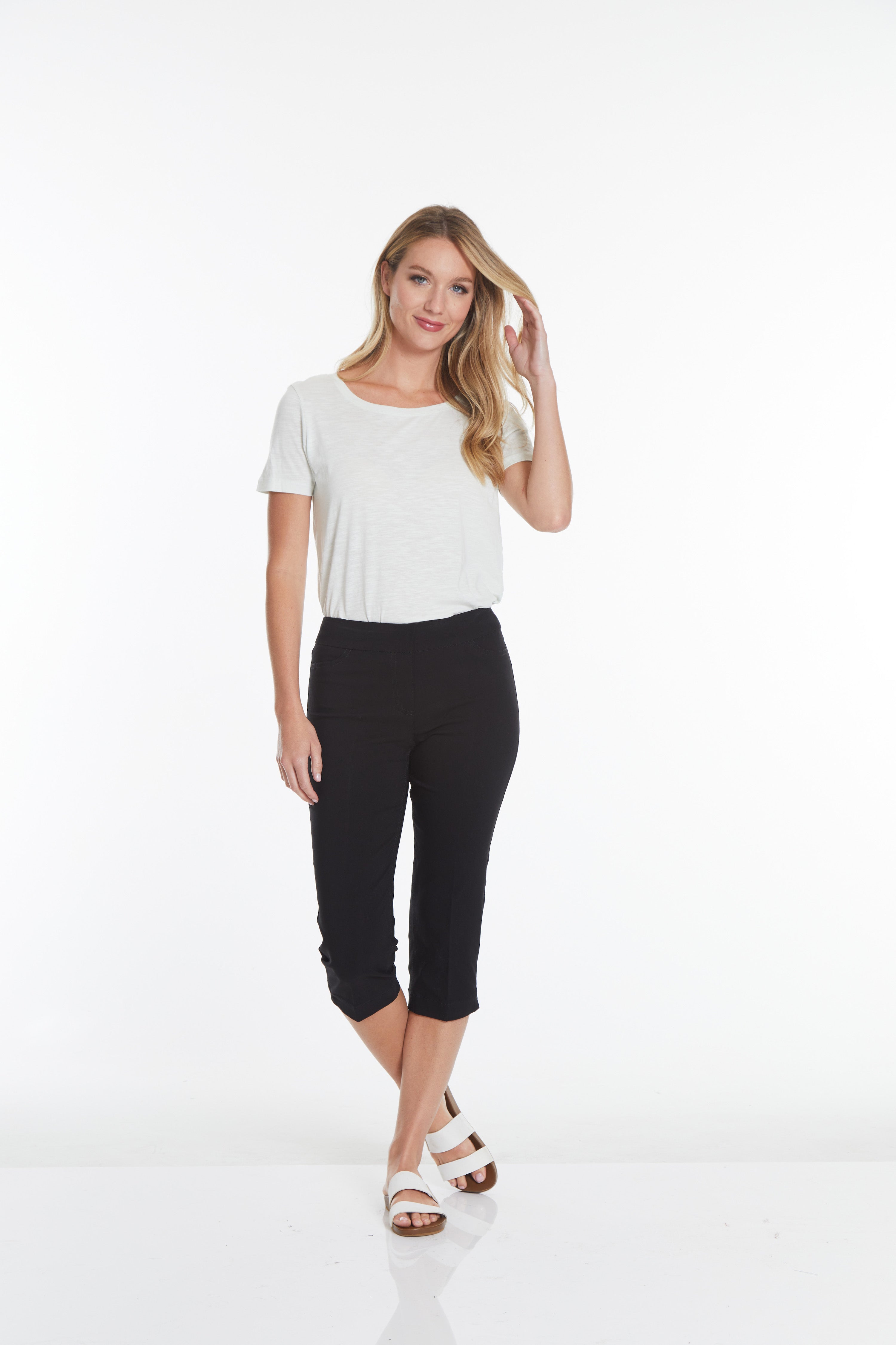 Pull On Black Capri Pant With Pockets
