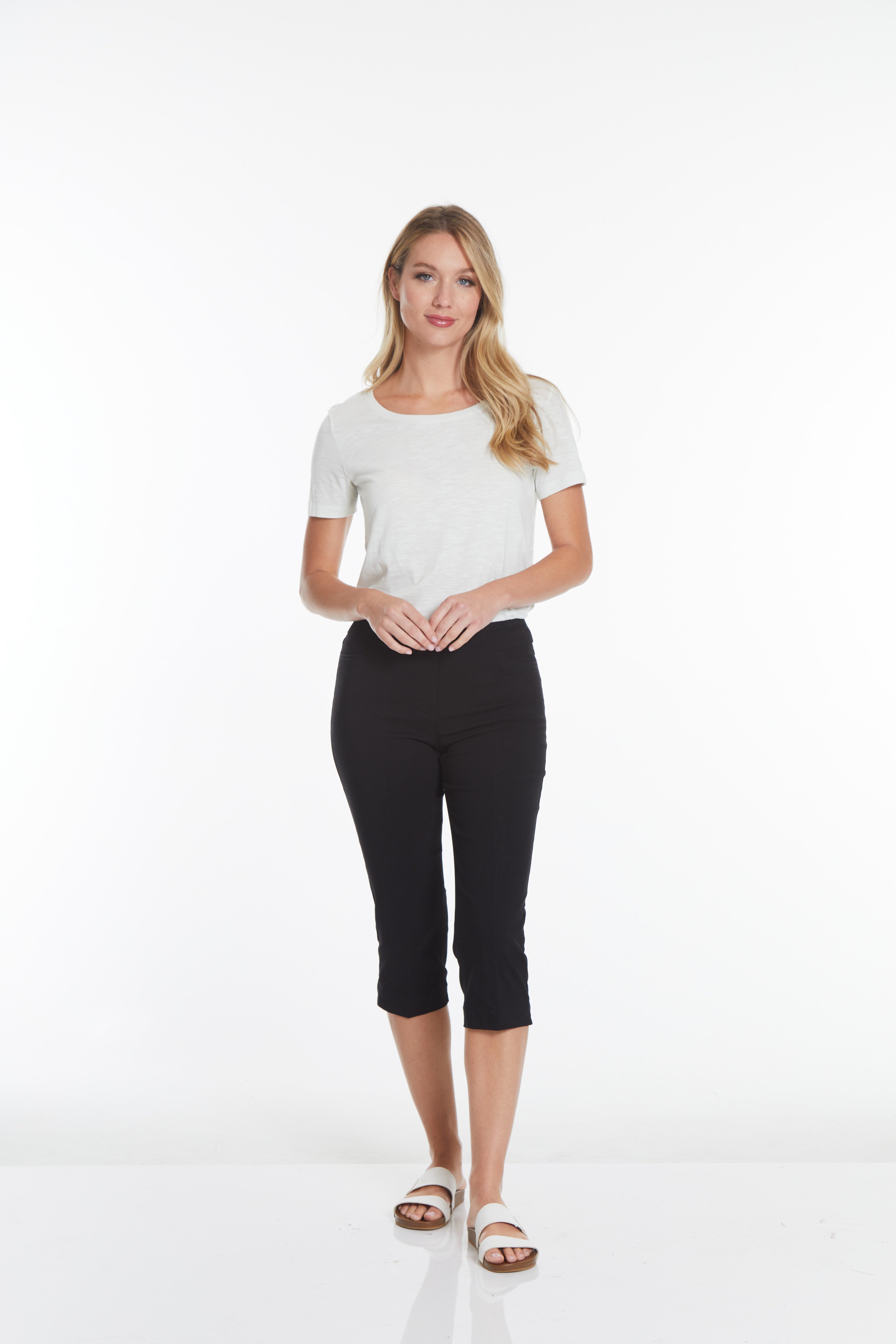 Pull On Black Capri Pant With Pockets