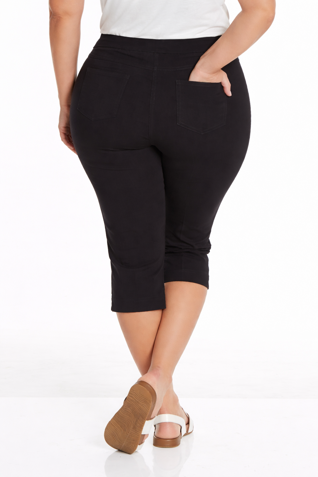 Plus Size Black Pull On Capris with Pockets