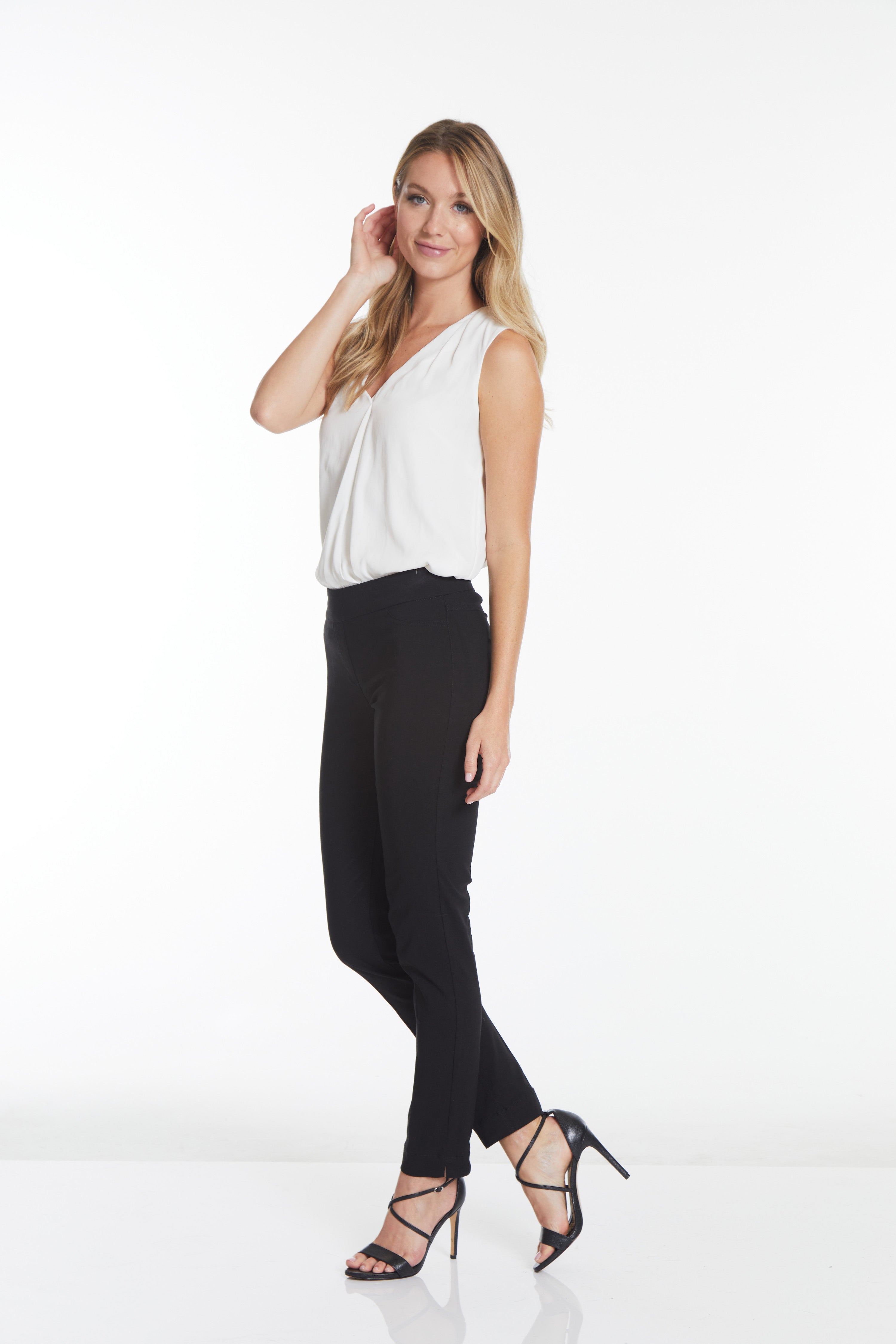 Pull-On Narrow Leg Pant - Black