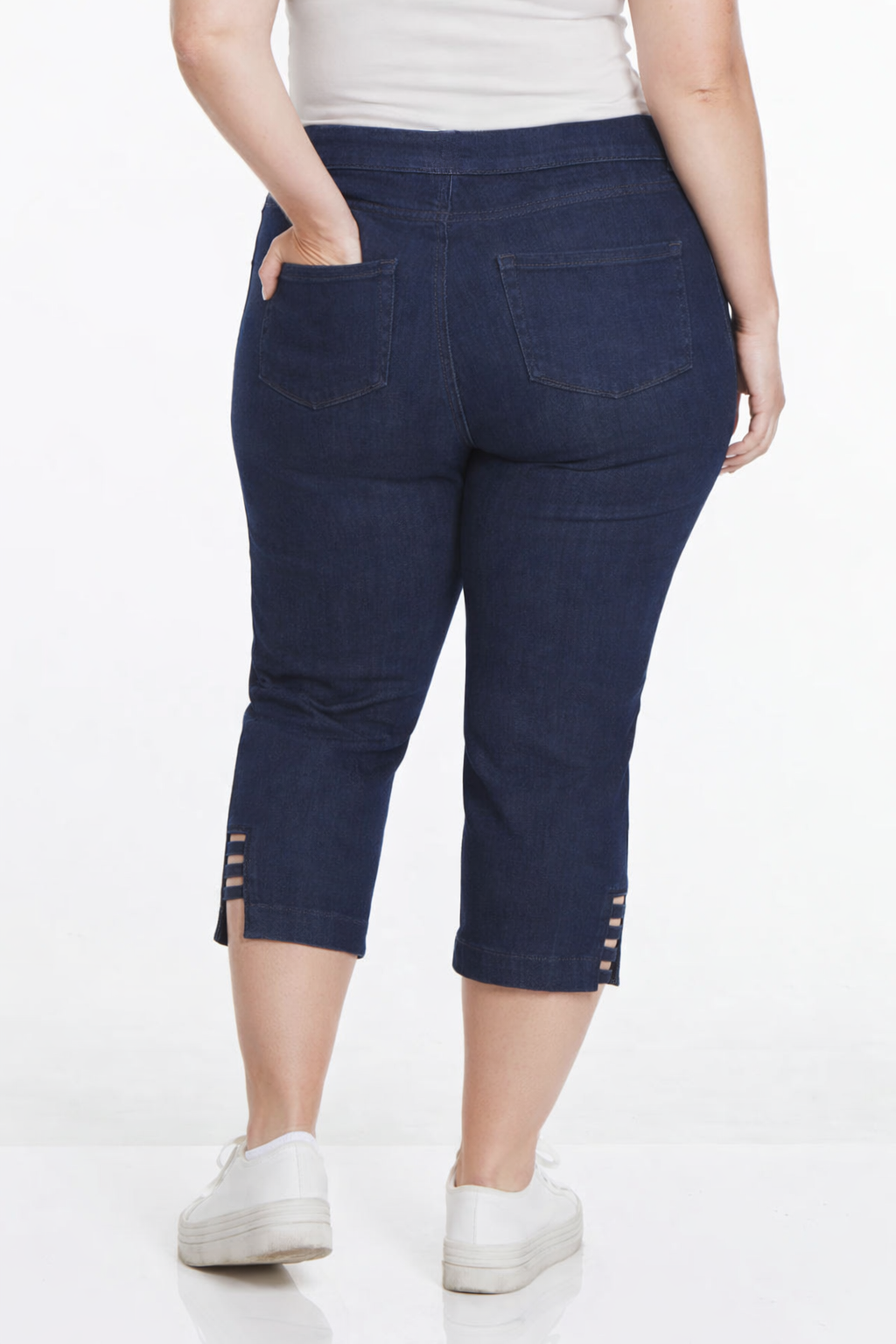 Plus Size Denim Crop Jeans with Pockets & Strap Hem Vents