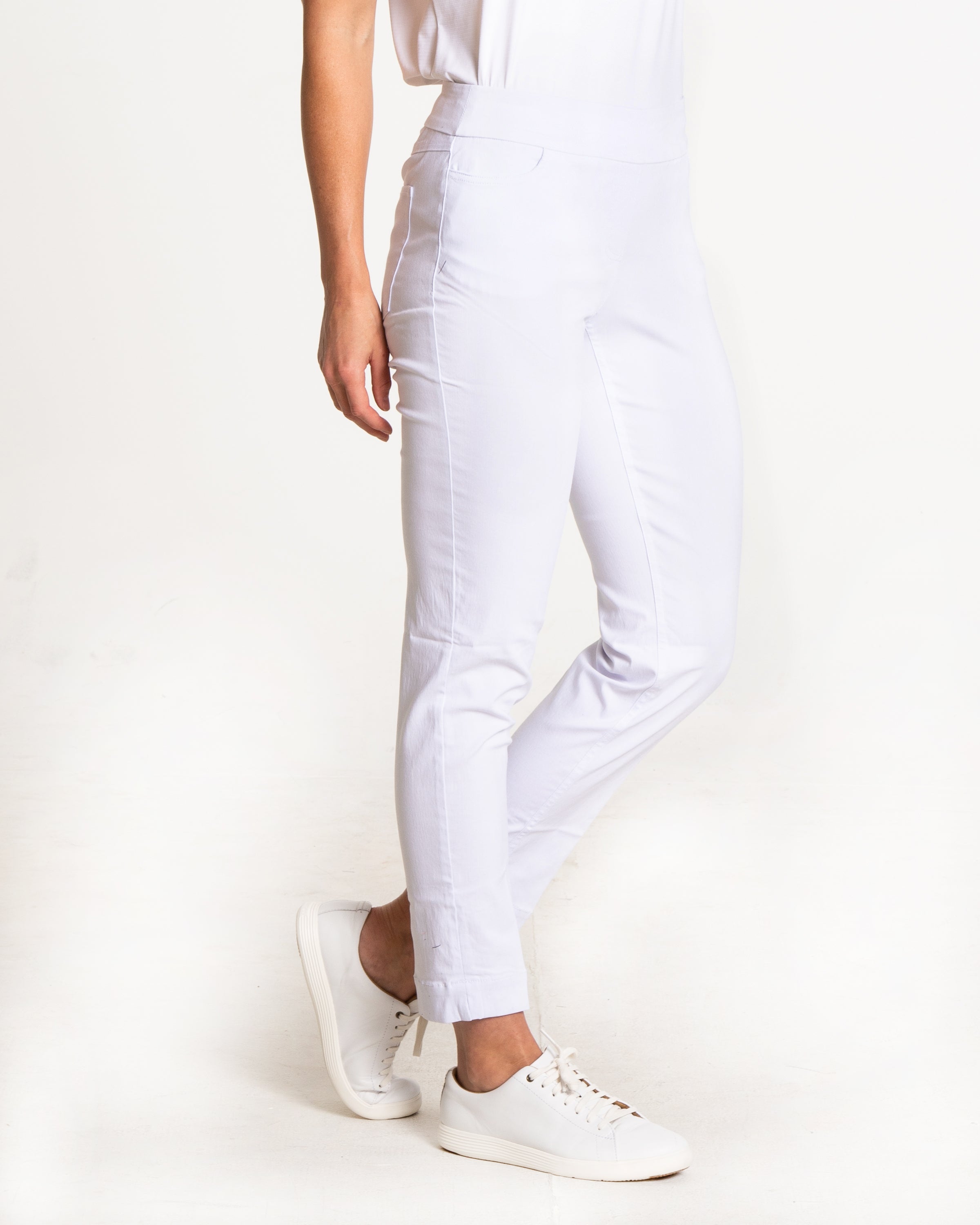 Petite Golf Ankle Pant - White