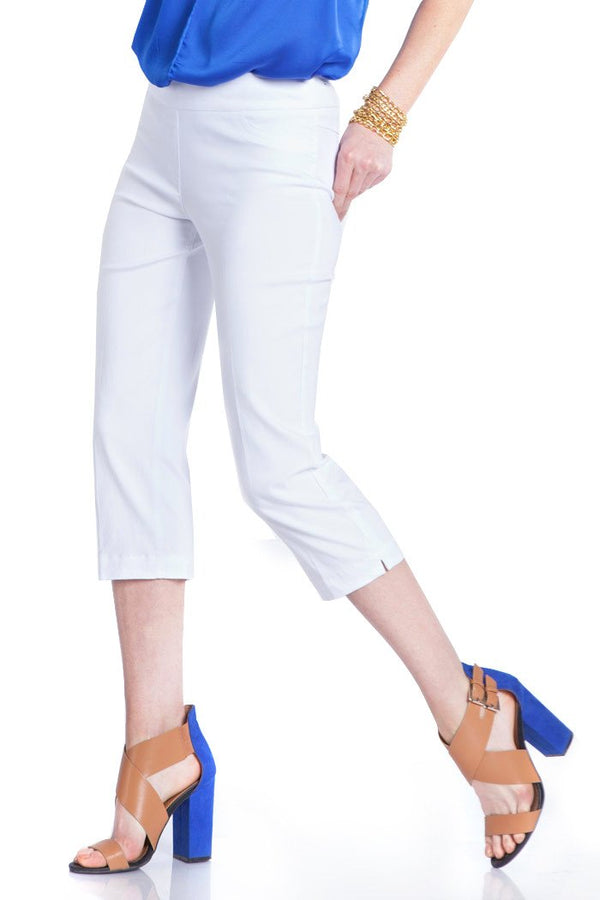 Plus Size White Pull On Capri Pants With Pockets