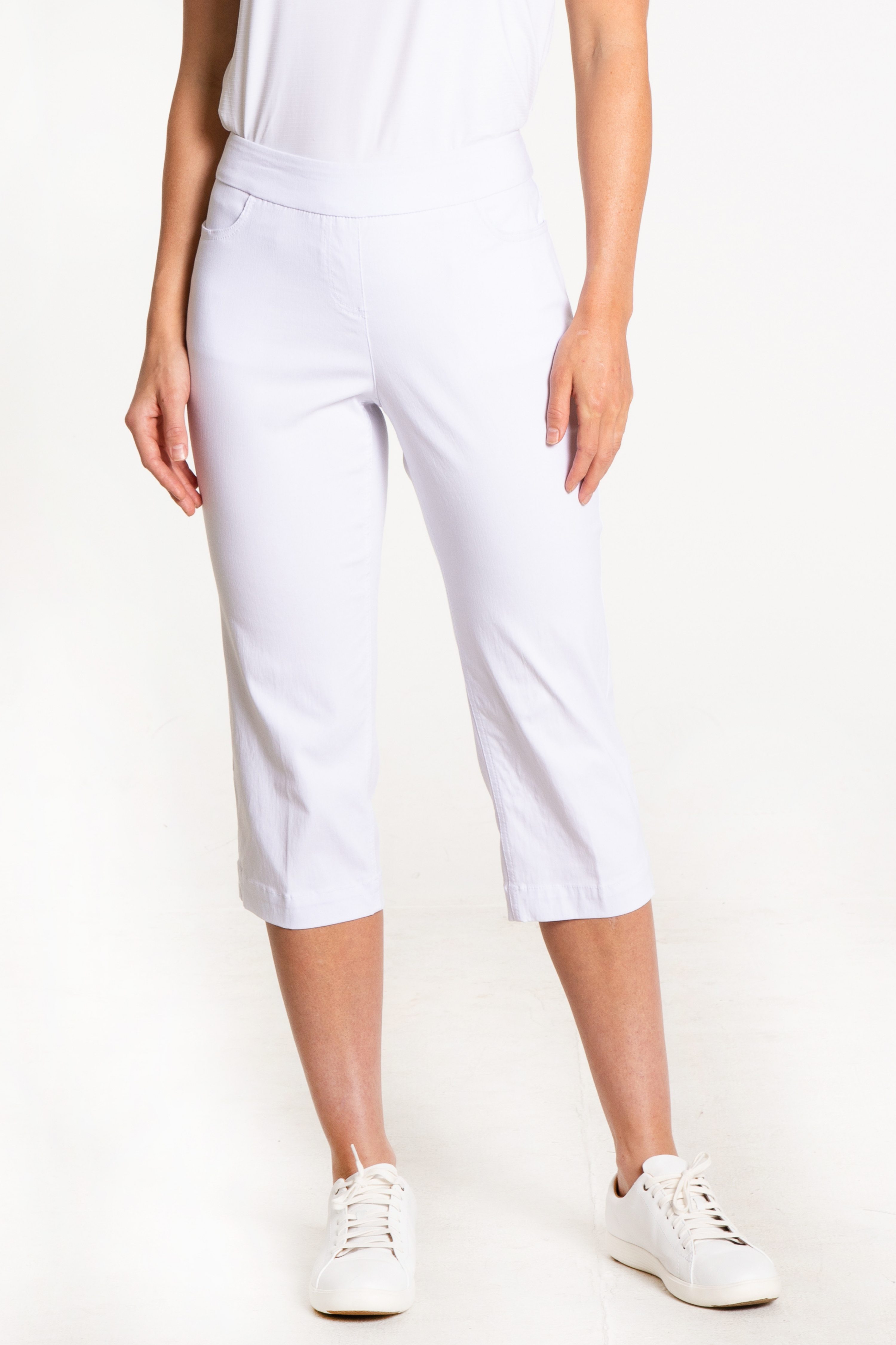 White Golf Capris With Pockets