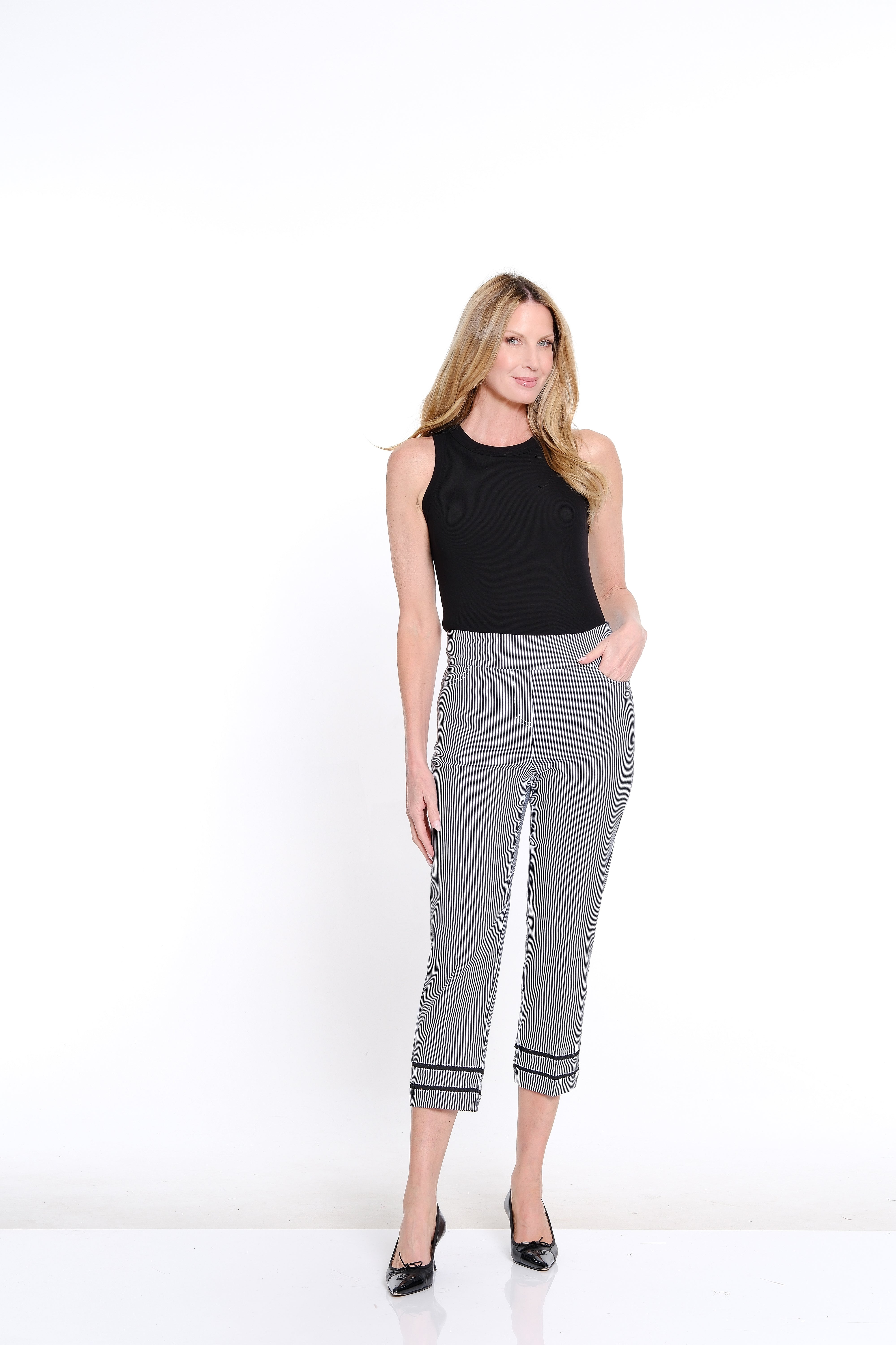 Stripe Pull-On Woven Crop Pant - Black