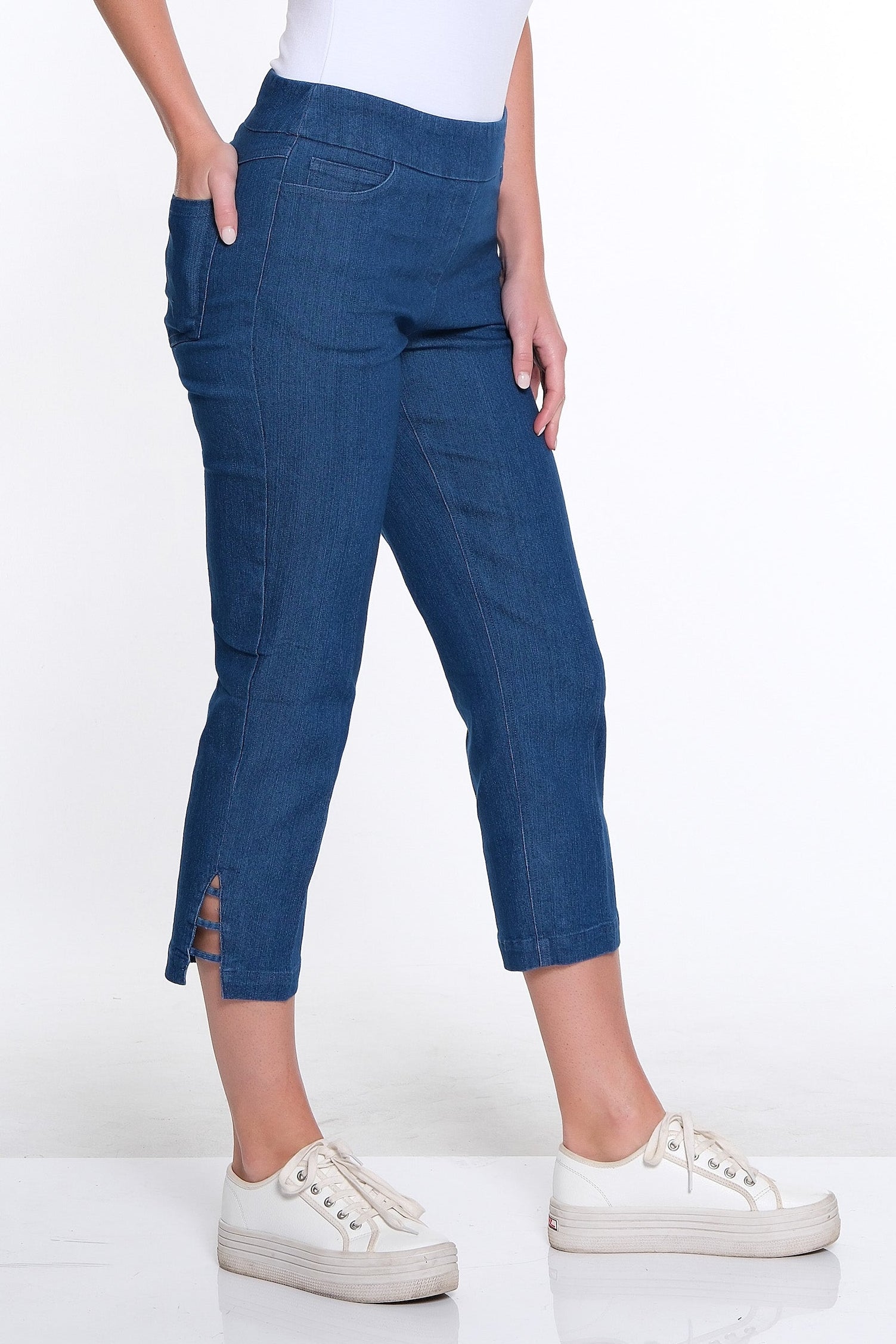 3-Strap Hem Crop Jeans - Denim