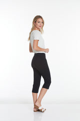 Pull On Black Capri Pants With Pockets