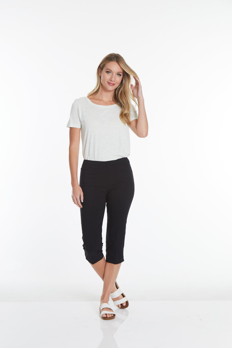 Pull On Black Capri Pants With Pockets