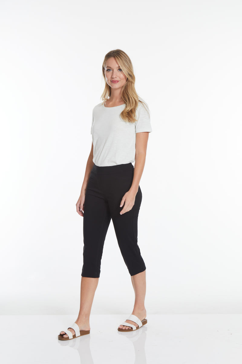 Pull On Black Capri Pants With Pockets