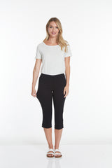 Pull On Black Capri Pants With Pockets