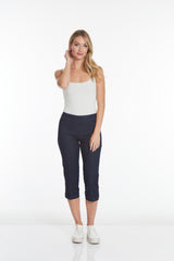 Plus Size Pull On Denim Capris With Pockets