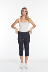 Plus Size Pull On Denim Capris With Pockets