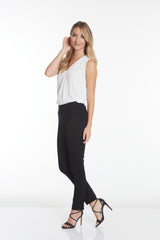 PULL ON NARROW LEG PANT - Black