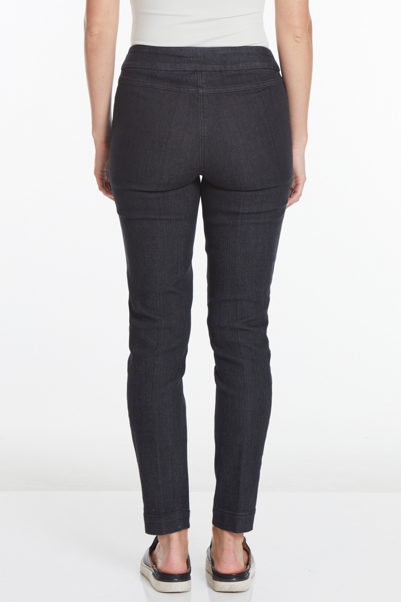 PULL ON NARROW LEG PANT - Black Denim