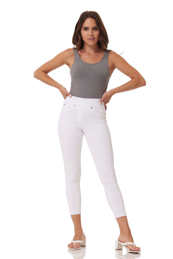 "Ultra" Pull-On Crop Jegging - White